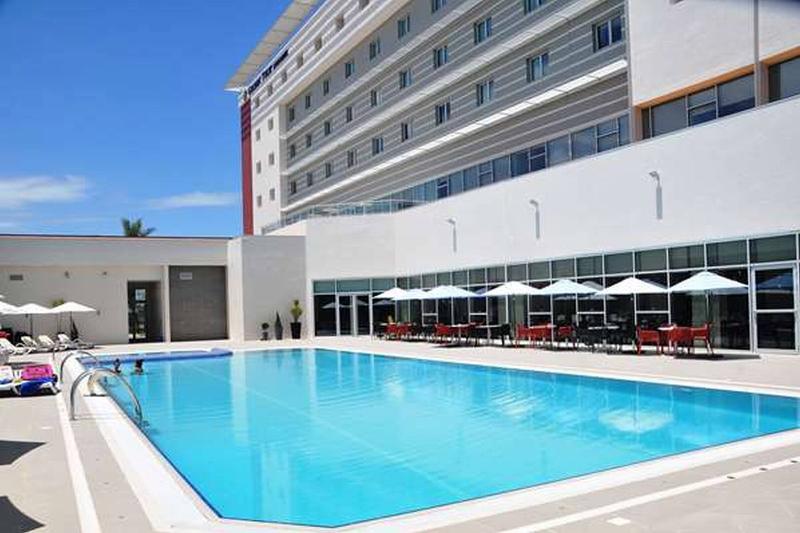 Golden Tulip Le Diplomate Hotel Cotonou Ngoại thất bức ảnh